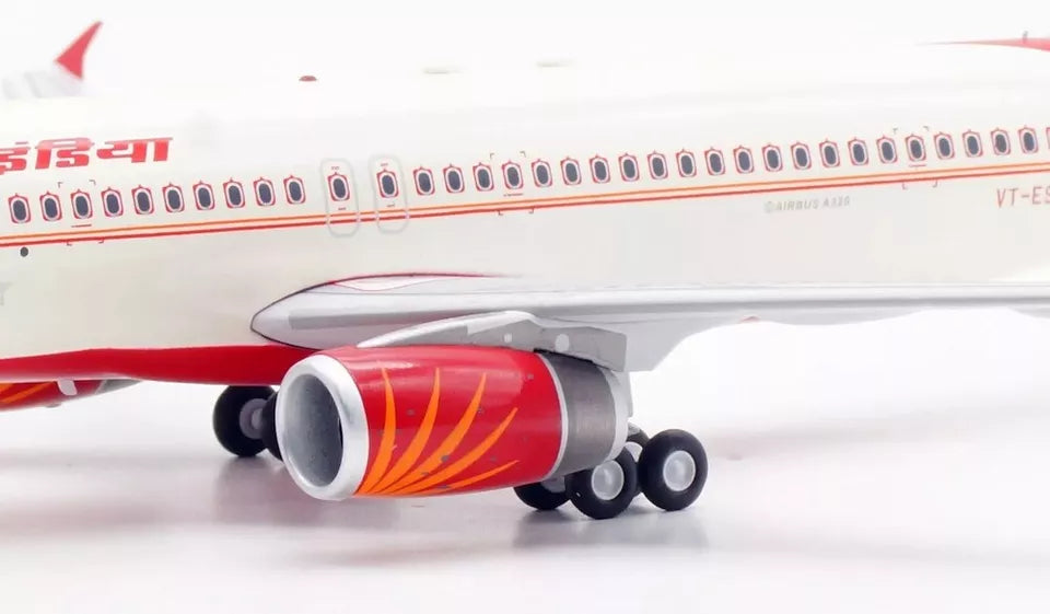 INFLIGHT 200 A320-231 AIR INDIA REG: VT-ESF