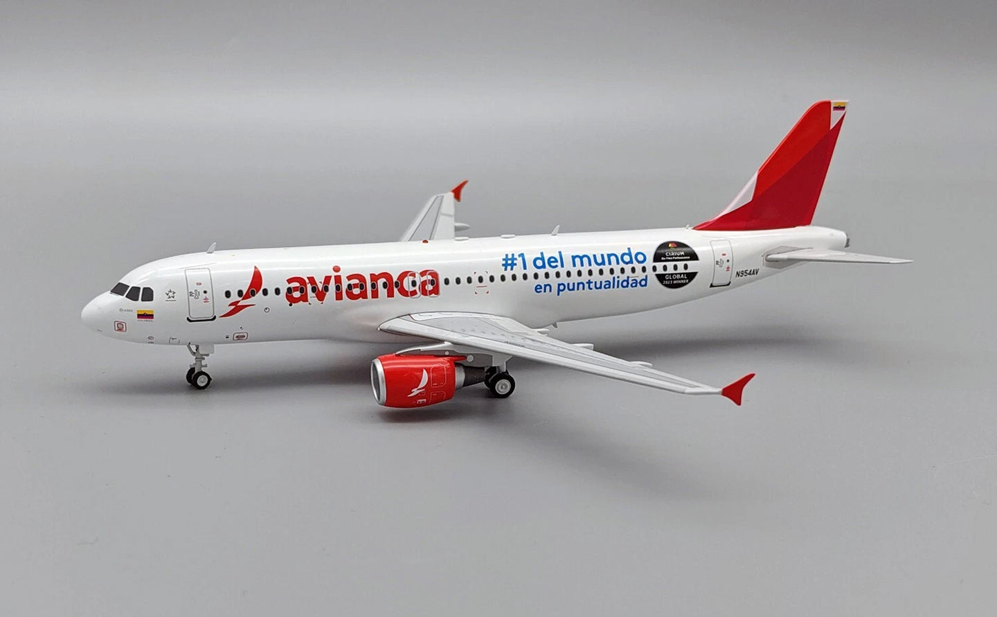 INFLIGHT 200 A320-214 AVIANCA "#1 DEL MUNDO" REG: N954AV