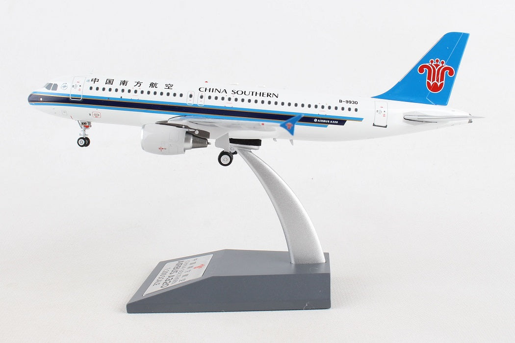 INFLIGHT 200 A320-200 CHINA SOUTHERN AIRLINES REG: B-9930