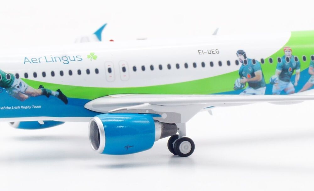 INFLIGHT 200 A320-214 AER LINGUS "IRISH RUGBY TEAM" REG: EI-DEG