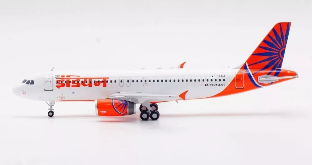 INFLIGHT 200 A320-231 INDIAN AIRLINES REG: VT-ESF