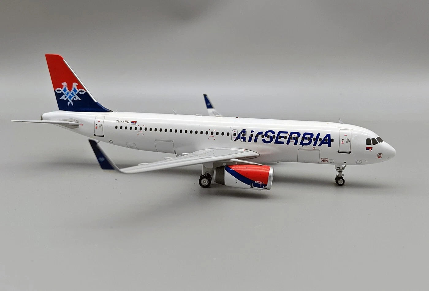 INFLIGHT 200 A320-232 AIR SERBIA REG: YU-APO