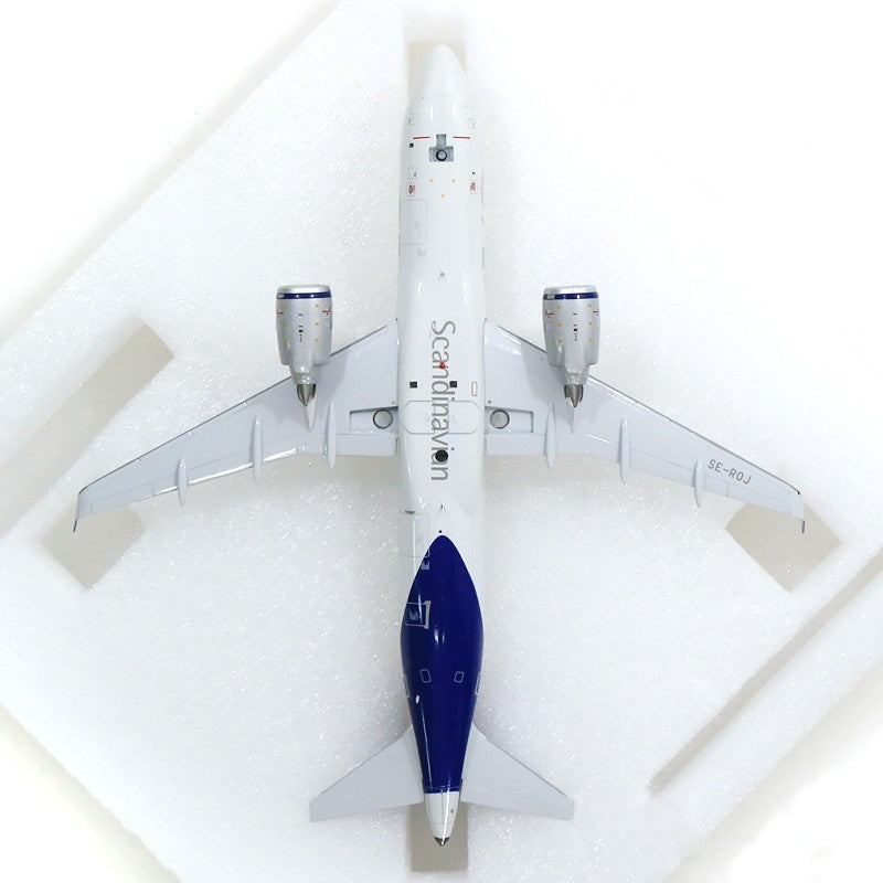 INFLIGHT200 A320 SCANDINAVIAN AIRLINES SAS REG: SE-ROJ