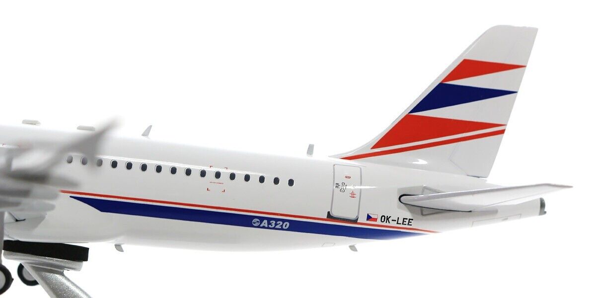INFLIGHT 200 CSA CZECH AIRLINES A320-214 REG: OK-LEE