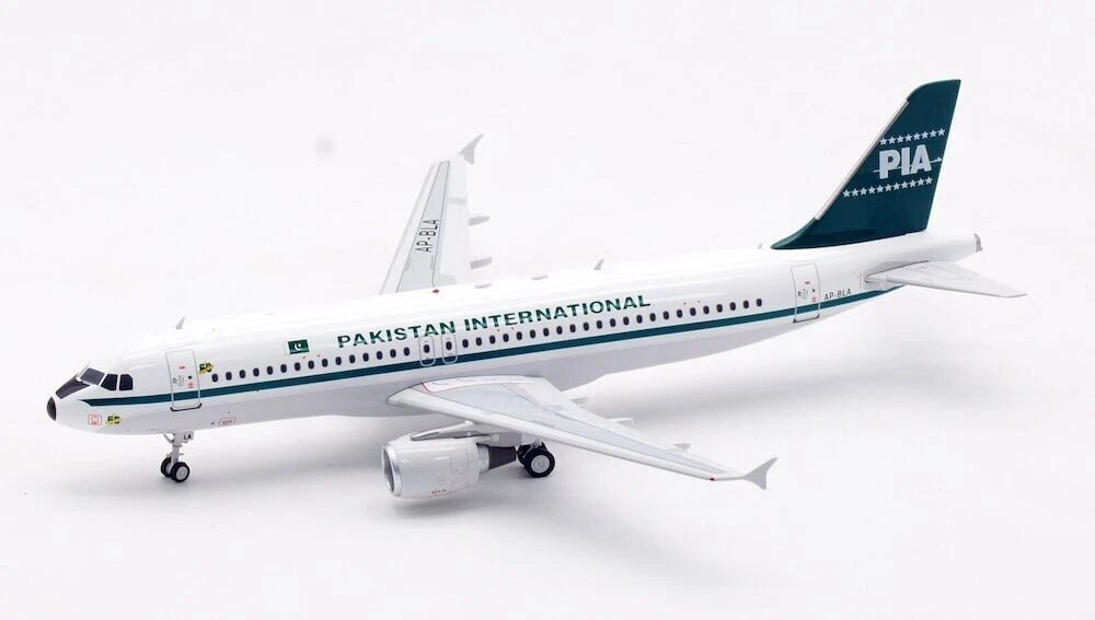 INFLIGHT 200 IA320-214 PAKISTAN INTERNATIONAL AIRLINES (PIA) REG: AP-BLA