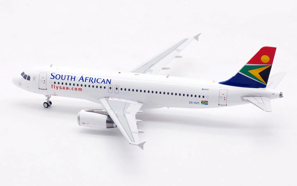 INFLIGHT 200 A320-232 SOUTH AFRICAN AIRWAYS REG: ZS-SZC WITH STAND