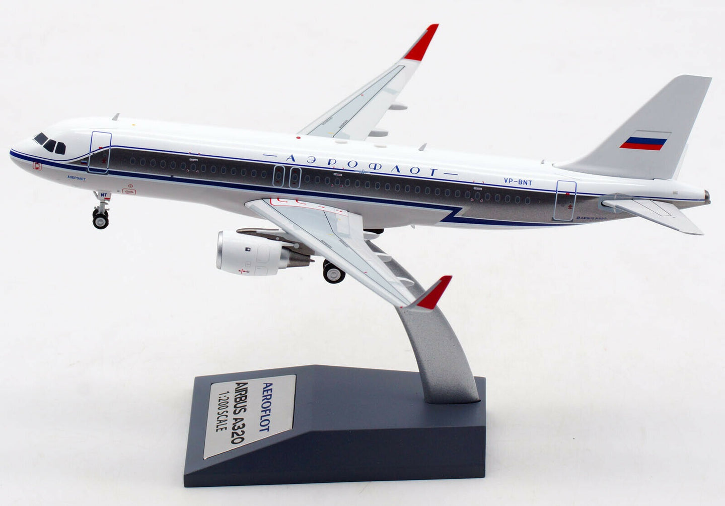 INFLIGHT 200 A320-214 AEROFLOT RUSSIAN AIRLINES REG: VP-BNT