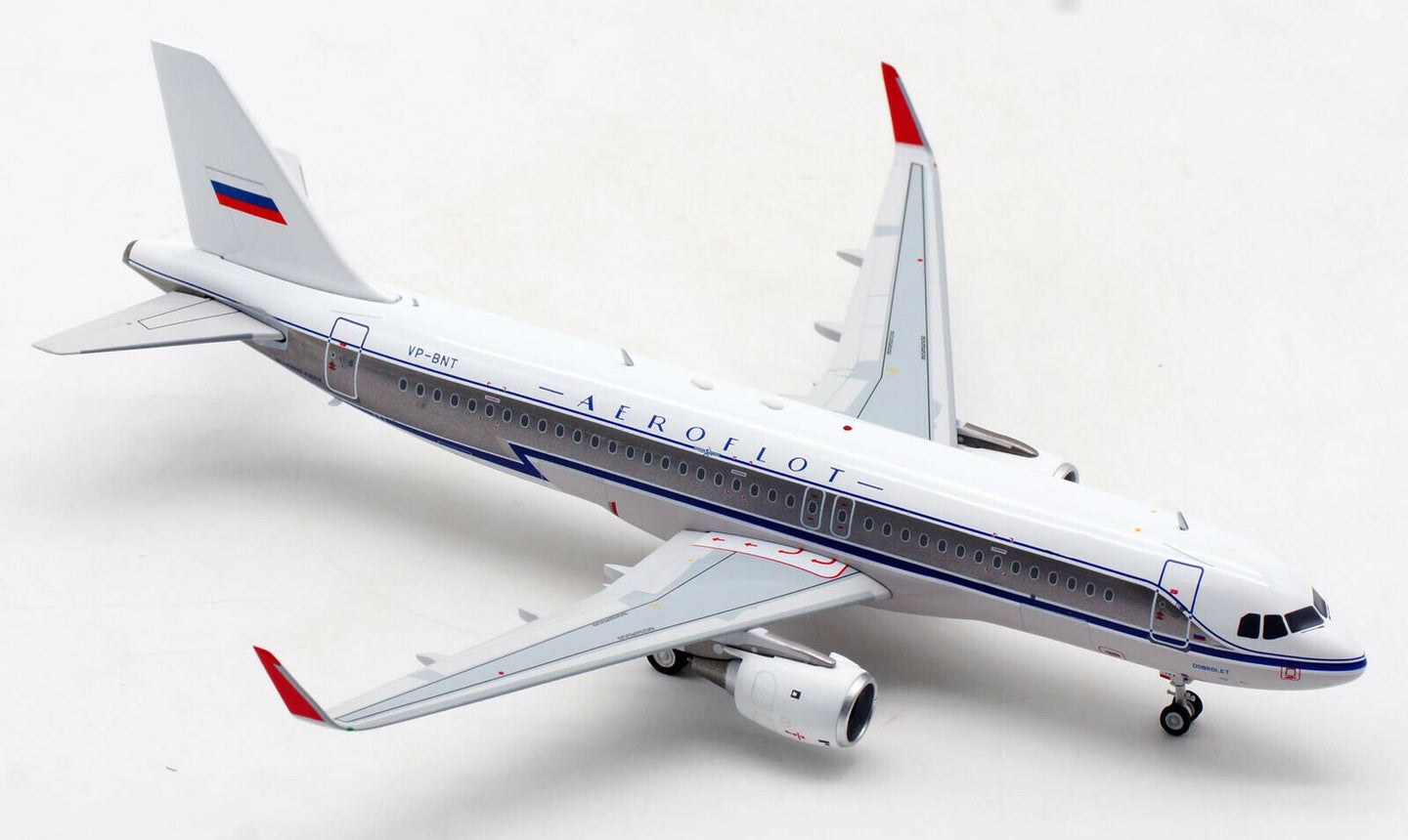 INFLIGHT 200 A320-214 AEROFLOT RUSSIAN AIRLINES REG: VP-BNT