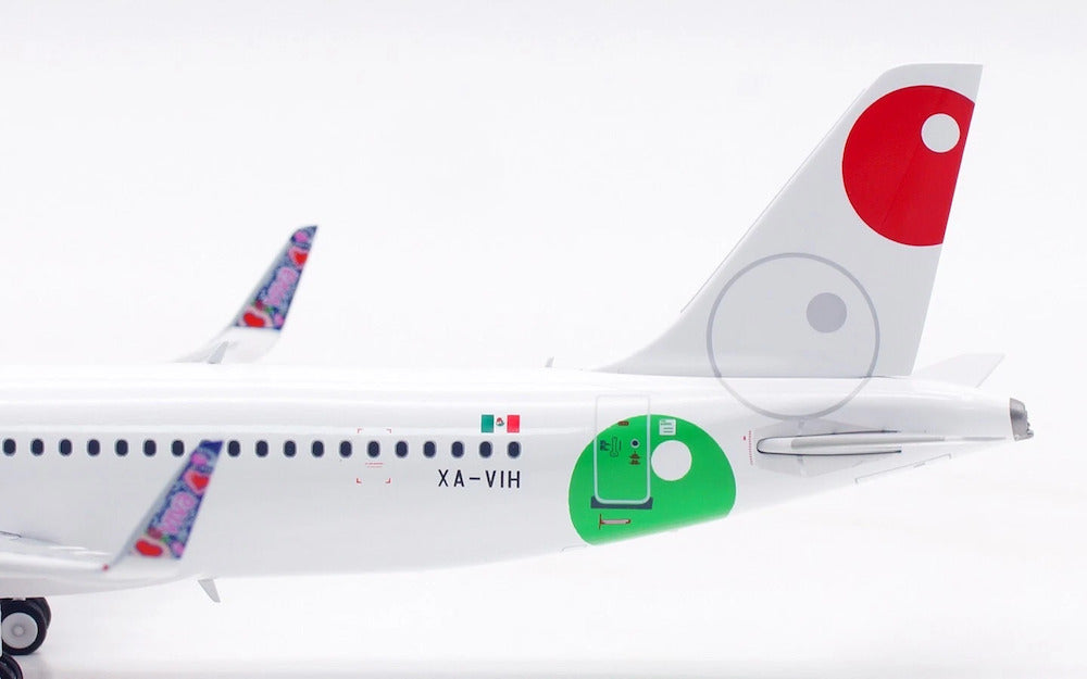 INFLIGHT 200  A320-271N VIVAAEROBUS REG: XA-VIH