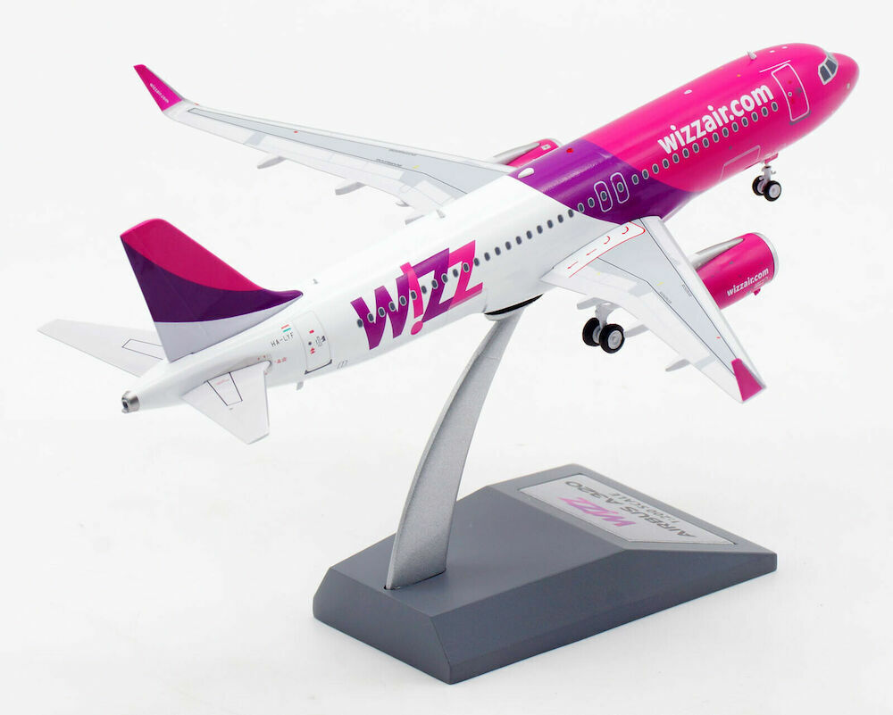 INFLIGHT 200 A320-232 WIZZ AIR REG: HA-LYF