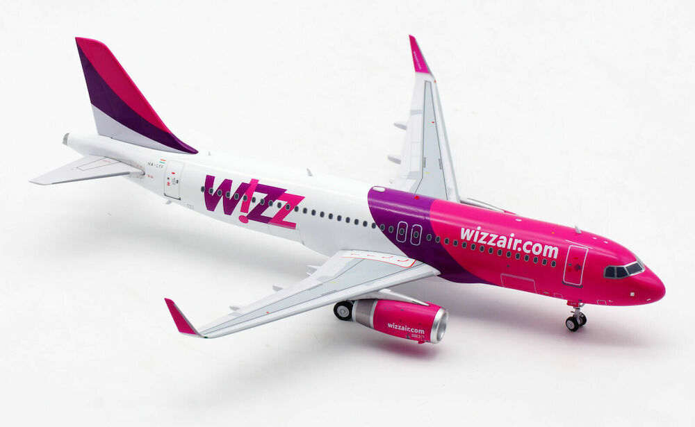 INFLIGHT 200 A320-232 WIZZ AIR REG: HA-LYF