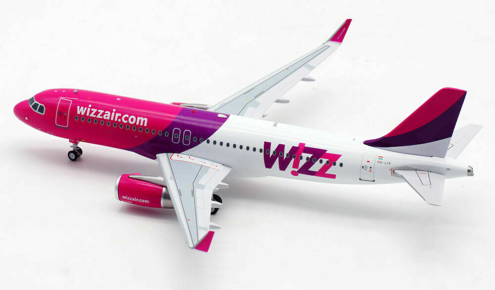 INFLIGHT 200 A320-232 WIZZ AIR REG: HA-LYF