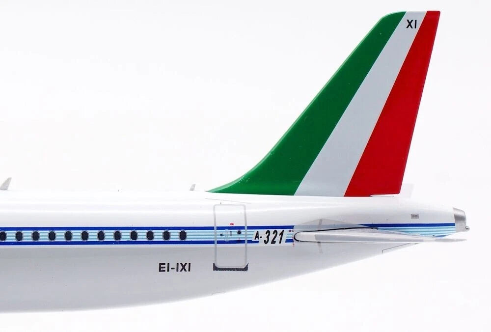 INFLIGHT 200 A321-112 ALITALIA REG: EI-IXI WITH STAND