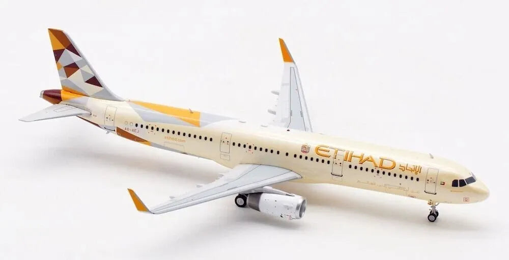 INFLIGHT 200 A321-231 ETIHAD AIRWAYS REG: A6-AEJ