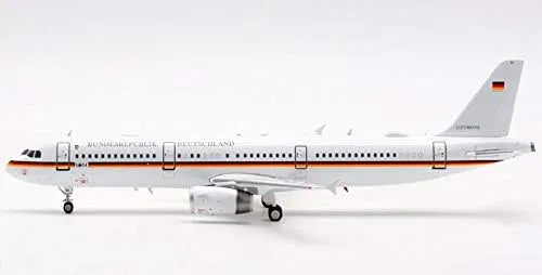 INFLIGHT 200 GERMAN AIR FORCE AIRBUS A321-231 REG: 15+04