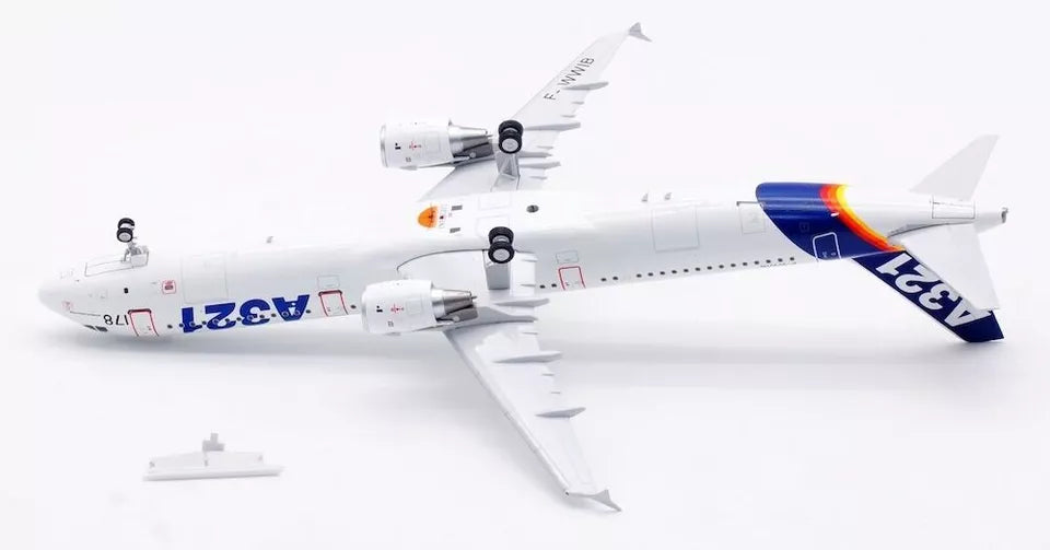 INFLIGHT 200 A321-111 AIRBUS REG: F-WWIB