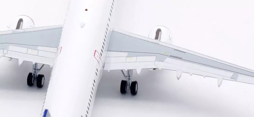 INFLIGHT 200 A321-111 AIRBUS REG: F-WWIB