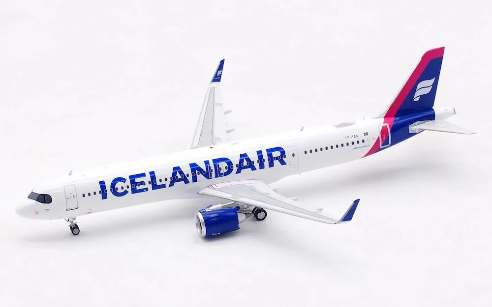 INFLIGHT 200 A321-271NX ICELANDAIR REG: TF-IAA