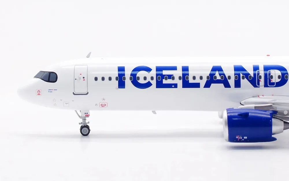 INFLIGHT 200 A321-271NX ICELANDAIR REG: TF-IAA