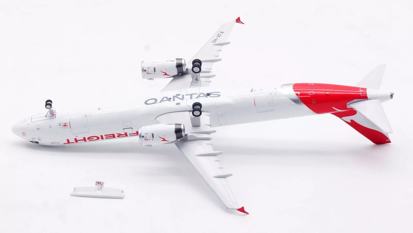 INFLIGHT 200 A321-200 QANTAS FREIGHT (EXPRESS FREIGHTERS AUSTRALIA) REG: VH-XF4
