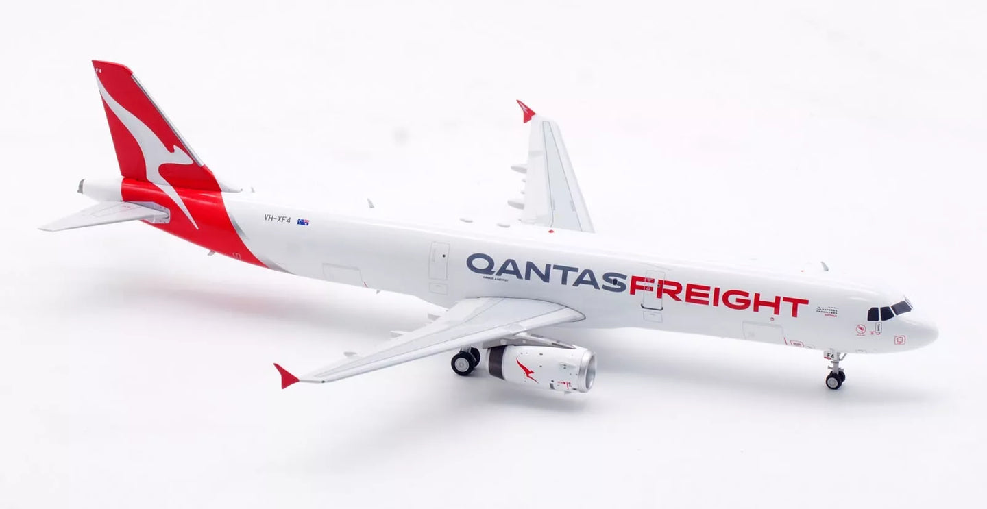 INFLIGHT 200 A321-200 QANTAS FREIGHT (EXPRESS FREIGHTERS AUSTRALIA) REG: VH-XF4