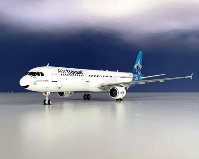 INFLIGHT 200 AIR TRANSAT A321-211 REG: C-GEZJ
