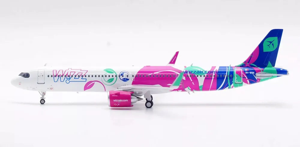 INFLIGHT 200 A321-271NX WIZZ AIR MALTA "FLY THE GREENEST" REG: 9H-WNM