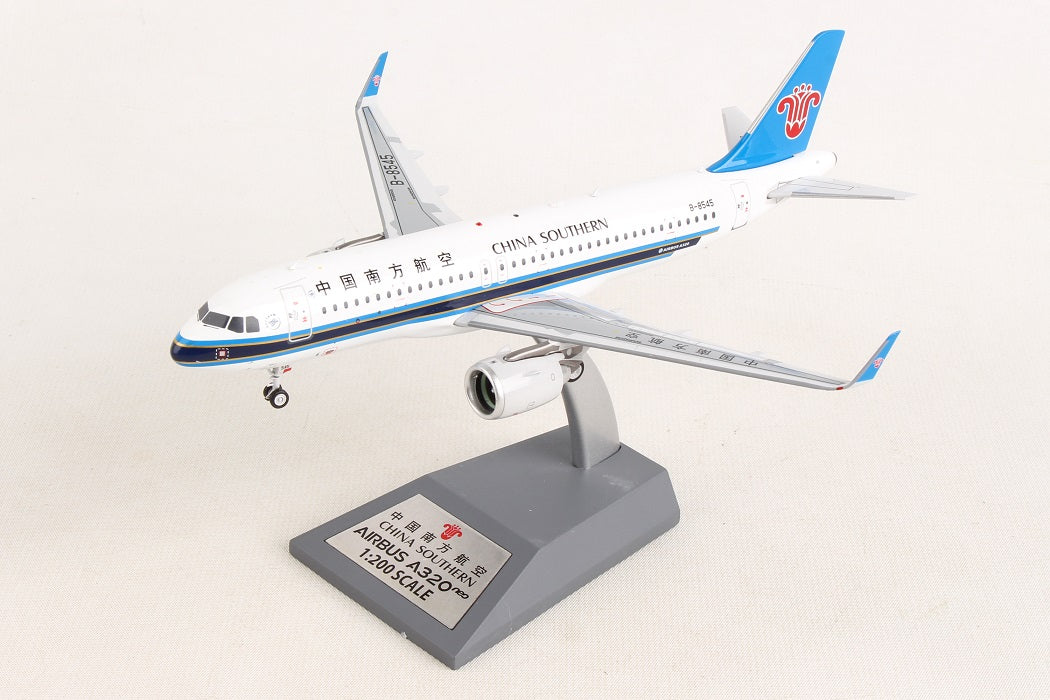 INFLIGHT 200 A320NEO CHINA SOUTHERN AIRLINES REG: B-8545