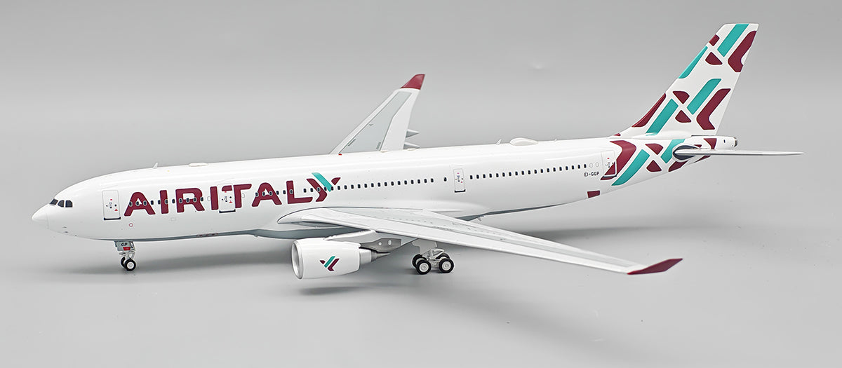 INFLIGHT 200 A330-203 AIR ITALY REG: EI-GGP
