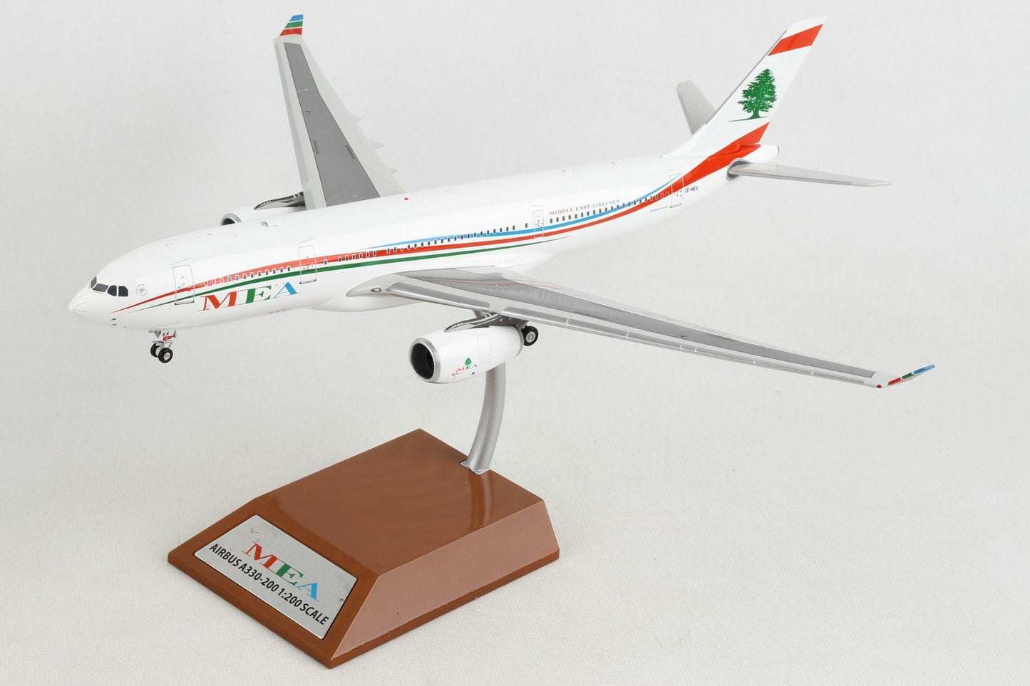 INFLIGHT 200 A330-200 MIDDLE EAST AIRLINES REG: OD-MEA