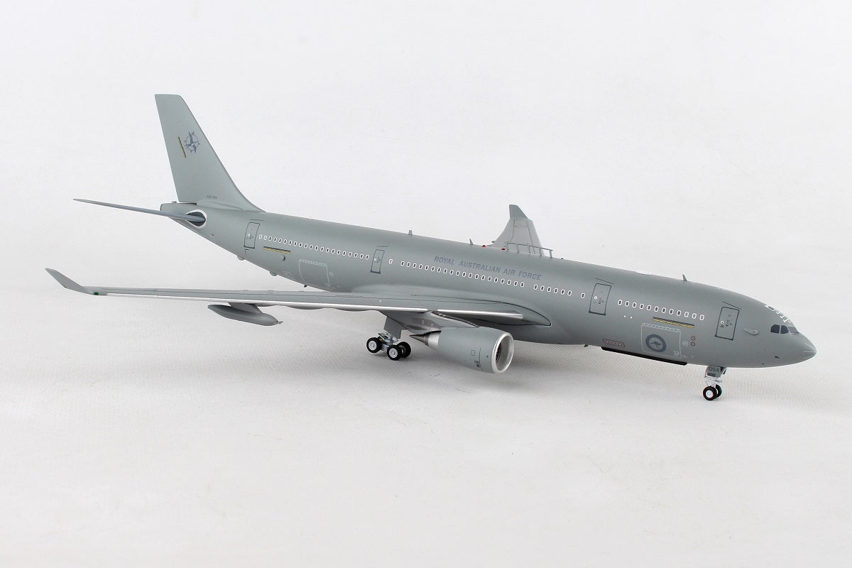 INFLIGHT 200 AIRBUS KC-30A (A330-203MRTT) AUSTRALIAN AIR FORCE REG: A39-004