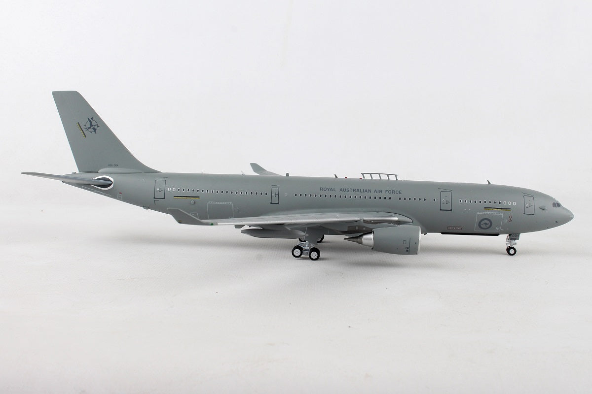 INFLIGHT 200 AIRBUS KC-30A (A330-203MRTT) AUSTRALIAN AIR FORCE REG: A39-004