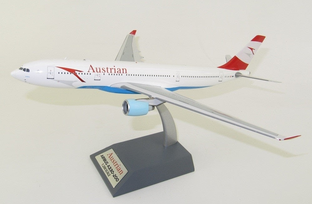 INFLIGHT 200 A330-223 AUSTRIAN AIRLINES REG: OE-LAN