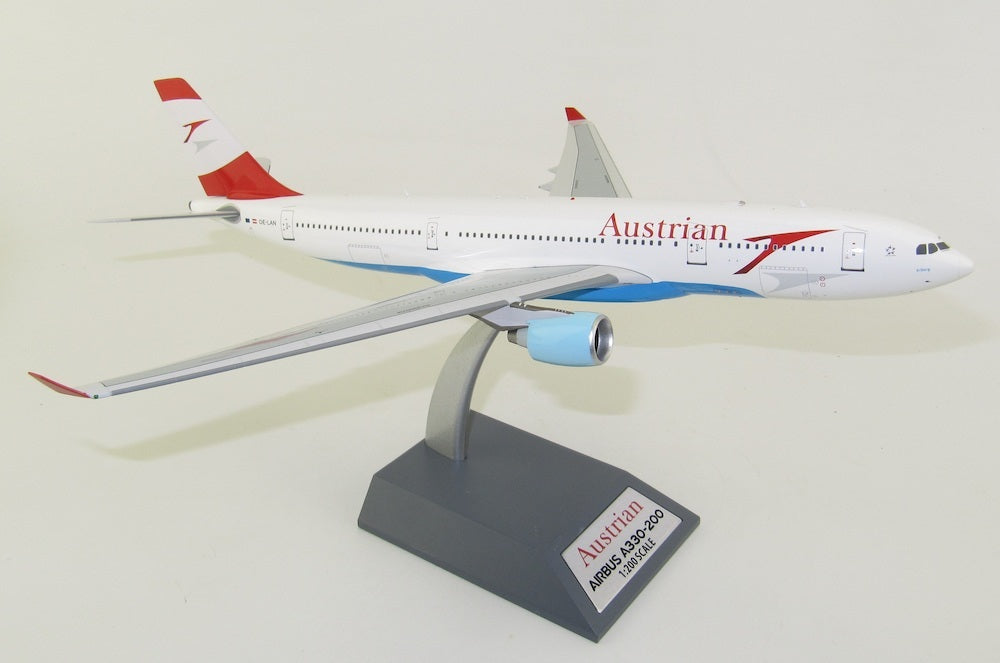INFLIGHT 200 A330-223 AUSTRIAN AIRLINES REG: OE-LAN