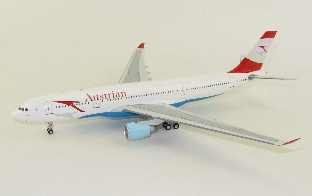 INFLIGHT 200 A330-223 AUSTRIAN AIRLINES REG: OE-LAN