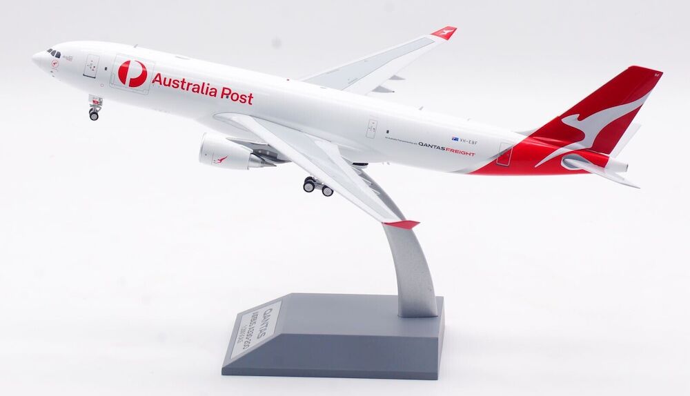 INFLIGHT 200 A330-203 QANTAS "PRIDE IS IN THE AIR" REG: VH-EBL