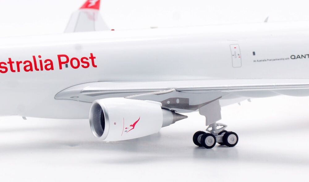 INFLIGHT 200 A330-203 QANTAS "PRIDE IS IN THE AIR" REG: VH-EBL
