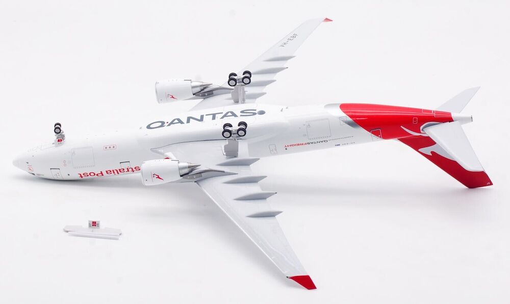 INFLIGHT 200 AIRBUS A330-202 (P2F) QANTAS FREIGHT REG: VH-EBF
