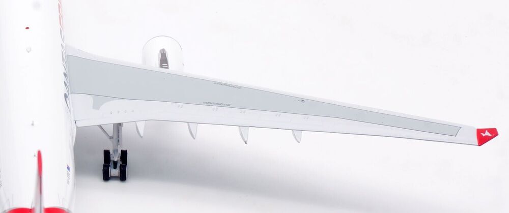 INFLIGHT 200 A330-200 QANTAS FREIGHT REG: VH-EBE