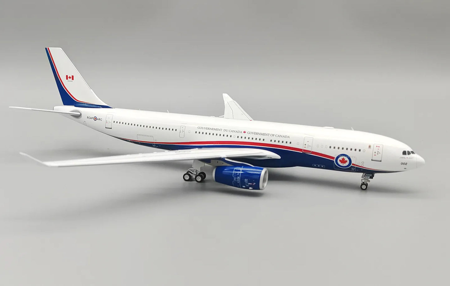 INFLIGHT 200 A330-200 ROYAL CANADIAN AIR FORCE 33002