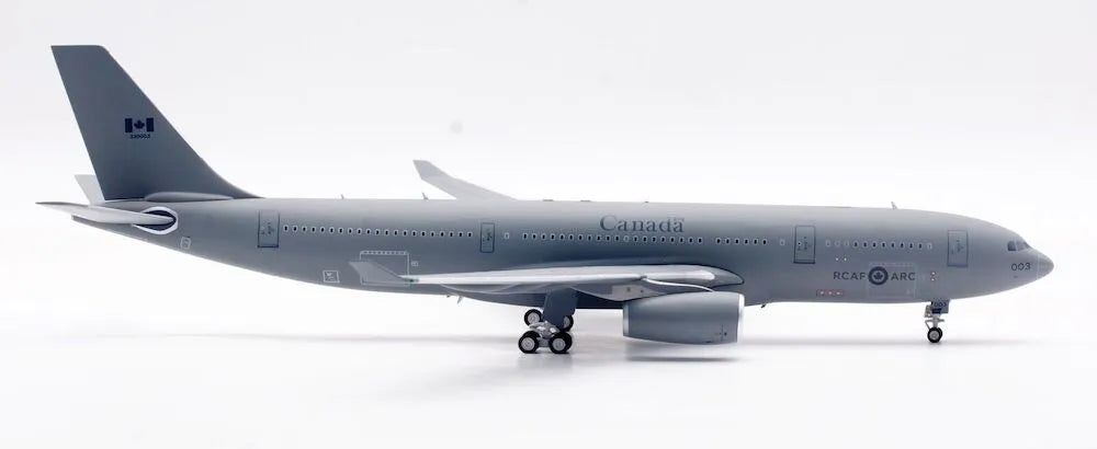 INFLIGHT 200 (A330-200) CANADA AIR FORCE HUSKY 330003 REG: CC-330