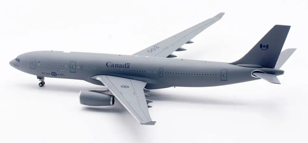 INFLIGHT 200 (A330-200) CANADA AIR FORCE HUSKY 330003 REG: CC-330