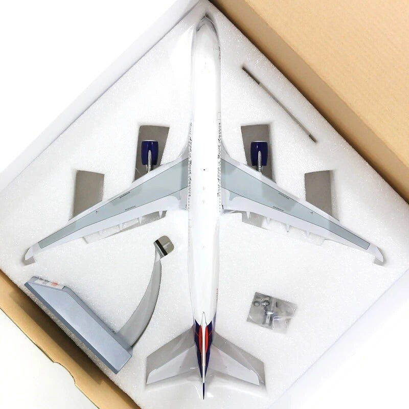 INFLIGHT 200 A330-300 SKYSERVICE AIRLINES REG: C-FBUS