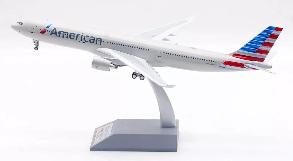 INFLIGHT 200 A330-323 AMERICAN AIRLINES REG: N278AY