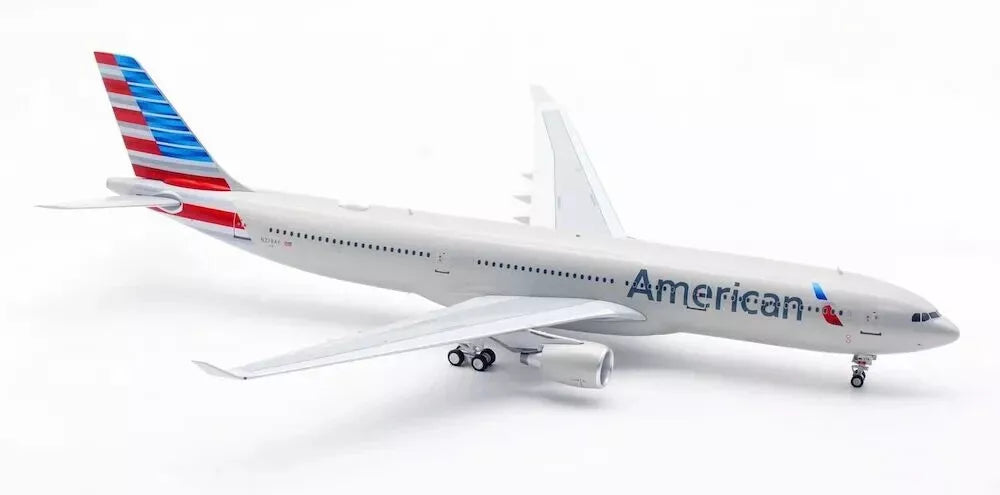 INFLIGHT 200 A330-323 AMERICAN AIRLINES REG: N278AY
