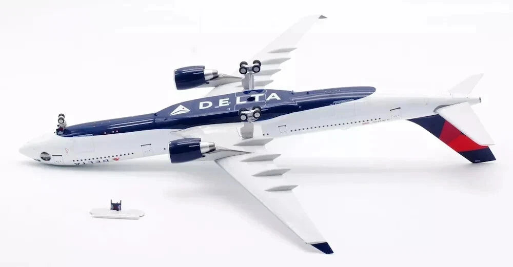 INFLIGHT 200 A330-323 DELTA AIR LINES REG: N802NW