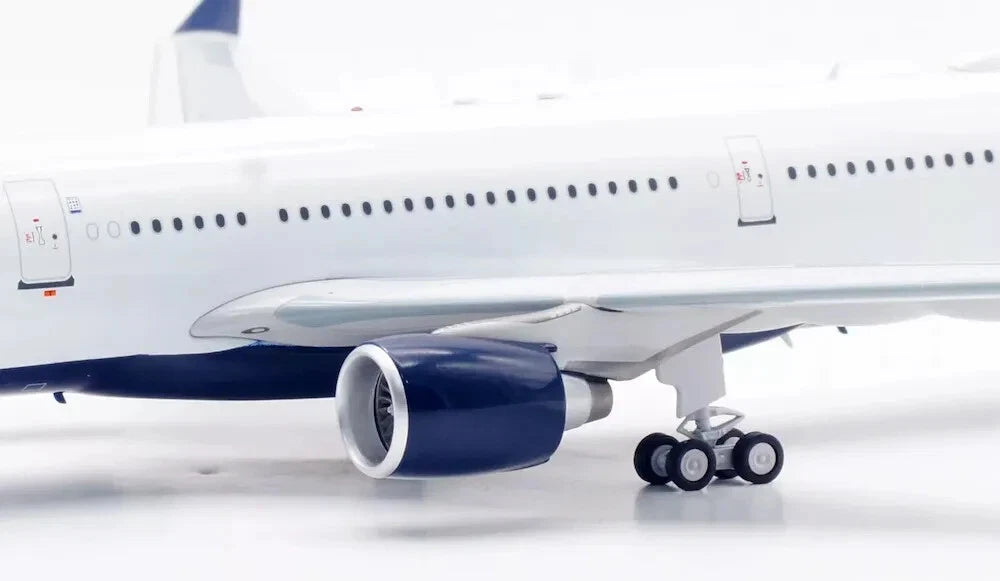 INFLIGHT 200 A330-323 DELTA AIR LINES REG: N802NW