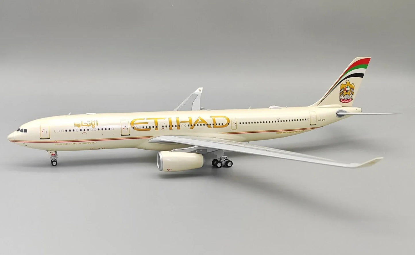INFLIGHT 200 A330-343 ETIHAD AIRWAYS REG: A6-AFE