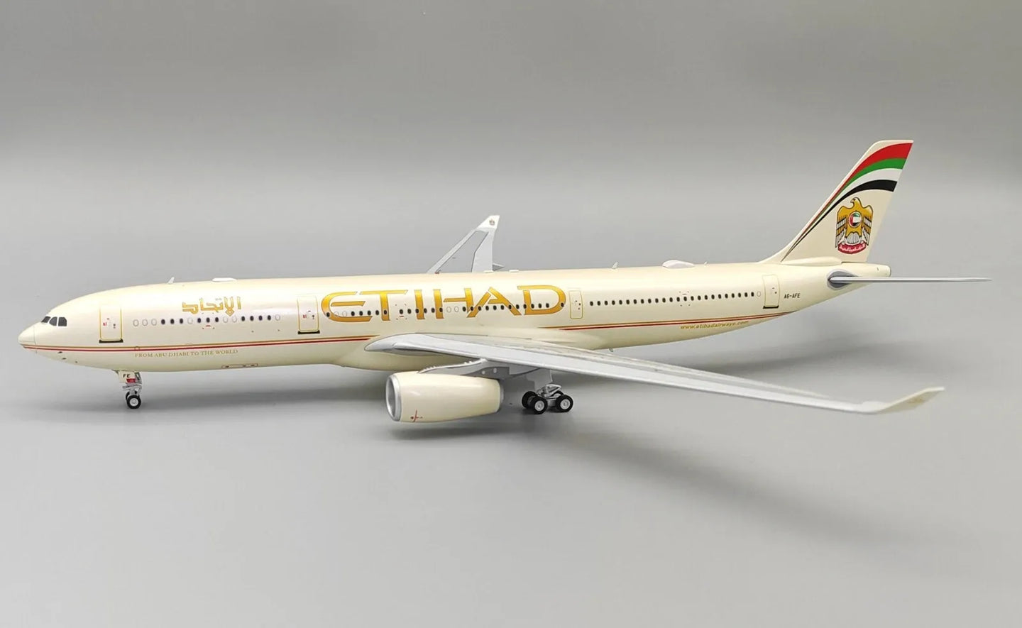 INFLIGHT 200 A330-343 ETIHAD AIRWAYS REG: A6-AFE