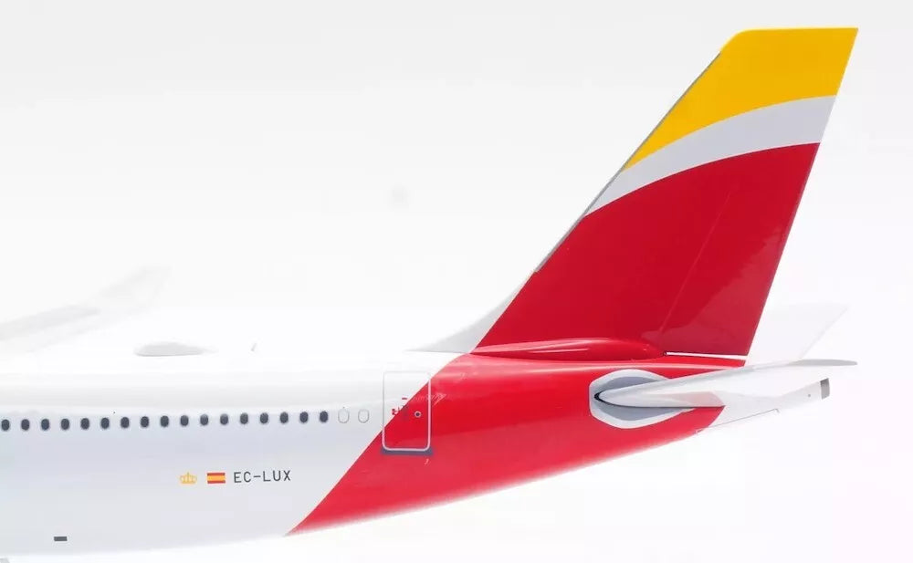 INFLIGHT 200 A330-302 IBERIA REG: EC-LUX